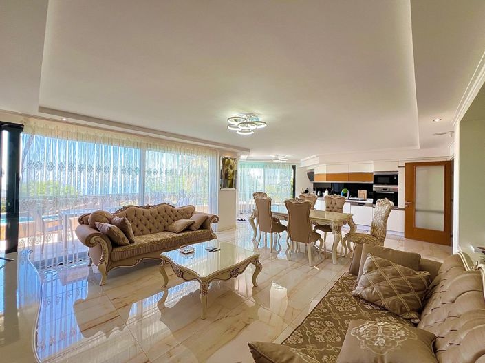 Image No.9-4 Bed Villa for sale