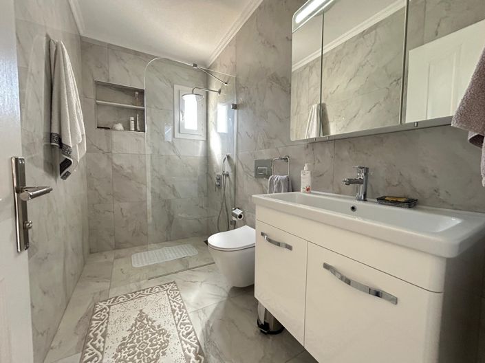 Image No.16-4 Bed Villa for sale