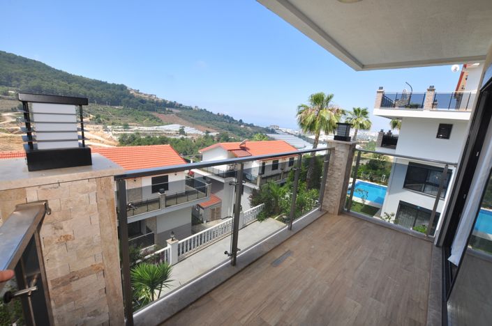 Image No.20-7 Bed Villa for sale