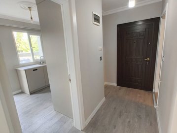 Renovated Marmaris Apartment For Sale – Hallway to the kitchen and entrance