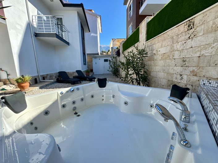 Image No.5-4 Bed Villa for sale