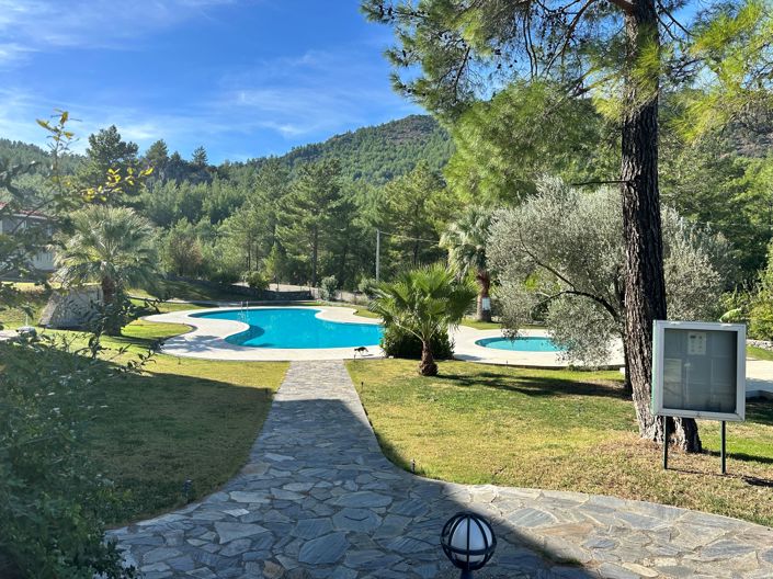 Image No.2-3 Bed Villa for sale