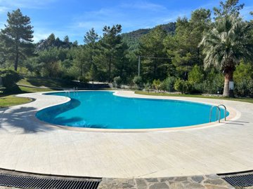 Intimate Semi-Detached Dalaman Property For Sale - Shared swimming pool