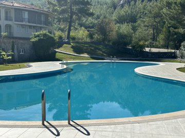 Intimate Semi-Detached Dalaman Property For Sale - Enticing shared pool
