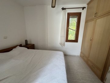 Delightful Villa In Dalyan For Sale - Double bedroom with storage