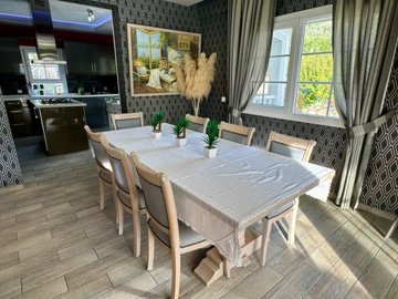 Impressive Villa For Sale In Uzumlu, Fethiye - Dining area