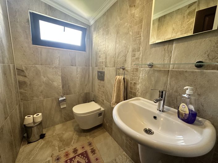 Image No.13-4 Bed Villa for sale