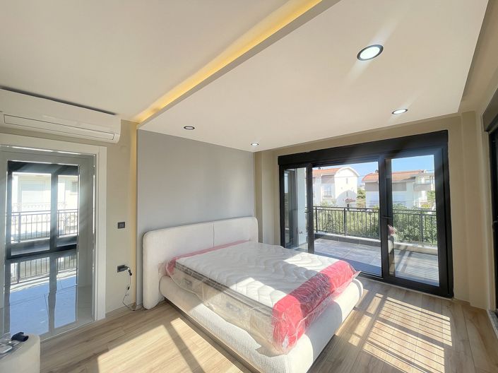 Image No.19-4 Bed Villa for sale