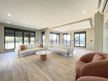 Luxury Property For Sale In Manavgat - Huge living room with furnishings