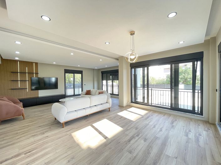 Image No.6-4 Bed Villa for sale