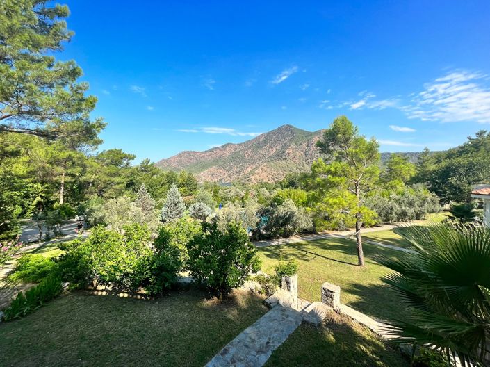 Image No.4-4 Bed Villa for sale