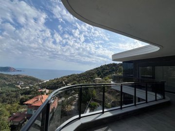 Exceptional Sea View Property For Sale In Alanya - Natural surroundings and sea views