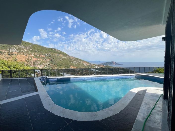 Image No.2-4 Bed Villa for sale