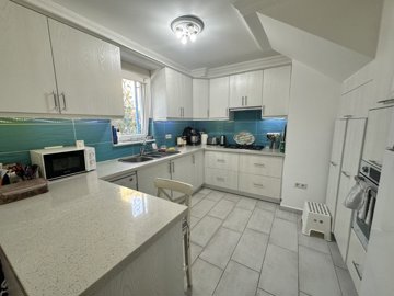 Pretty Villa For Sale In Central Maras, Dalyan - Spacious fully fitted kitchen