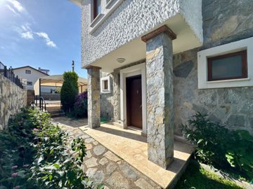 Elaborate Detached Villa In Seydikemer, Fethiye For Sale - Villa's entrance