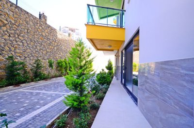 Alanya Garden Apartment For Sale In Avsallar - Outside the apartment