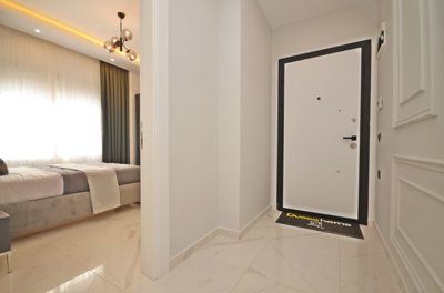 Sophisticated Alanya Investment Property For Sale - Apartment entrance