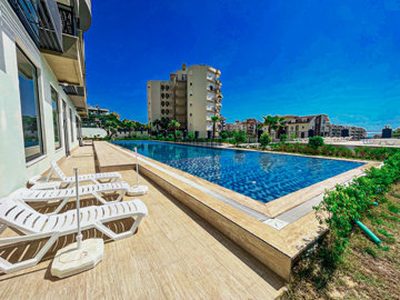 Exceptional Two-Storey Furnished Apartment In Alanya For Sale In Avsallar - Sunbathing terraces