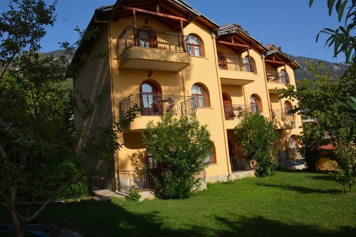 Image No.2-16 Bed Hotel for sale