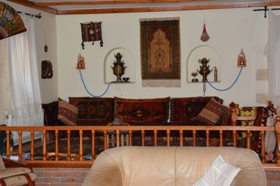 Mountain Villa & Hotel In Kemer, Antalya With Facilities - Traditional seating area