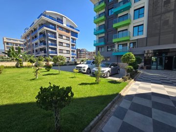 Pristine Apartment For Sale In Alanya - Well-kept social gardens