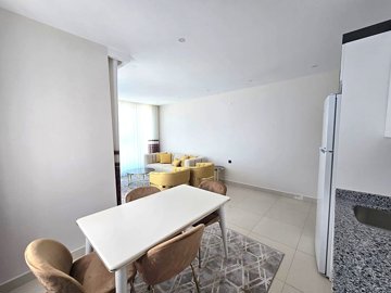 Pristine Apartment For Sale In Alanya - Kitchen to the lounge