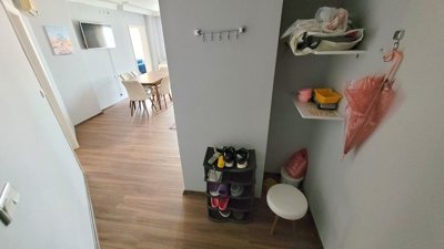 Notable Alanya Property For Sale in Mahmutlar - Apartment entrance