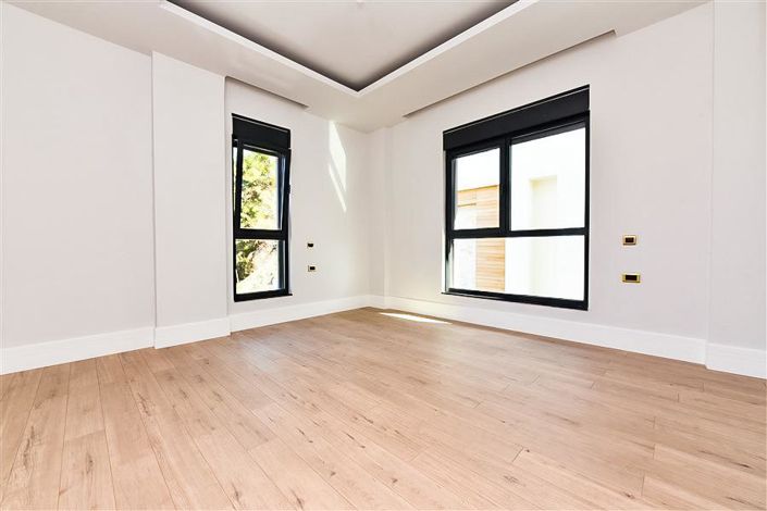 Image No.16-4 Bed Villa for sale