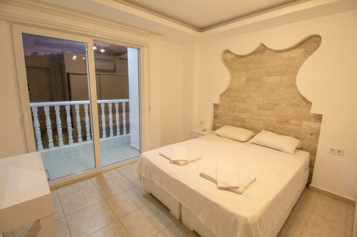 Image No.8-4 Bed Villa for sale