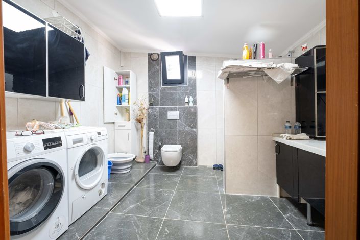 Image No.11-6 Bed Villa for sale