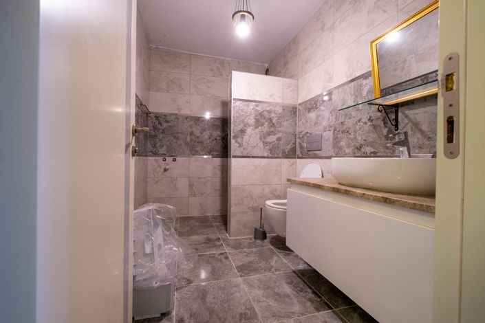 Image No.18-6 Bed Villa for sale