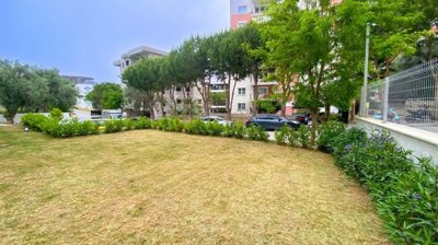 Modern Kusadasi Garden Apartments For Sale - Large pretty garden