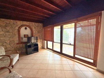 Detached Sea View Villa & Outhouse For Sale In Bodrum - Relaxing seating area