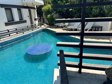 Delightful Riverside Apartment For Sale In Dalyan - Seating in the pool