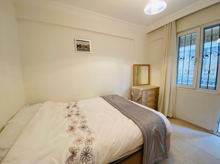 Image No.14-3 Bed Apartment for sale