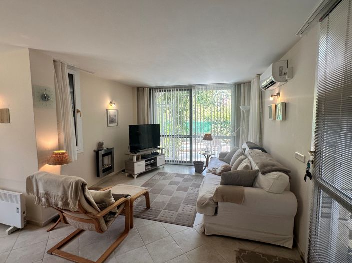 Image No.5-2 Bed Villa for sale