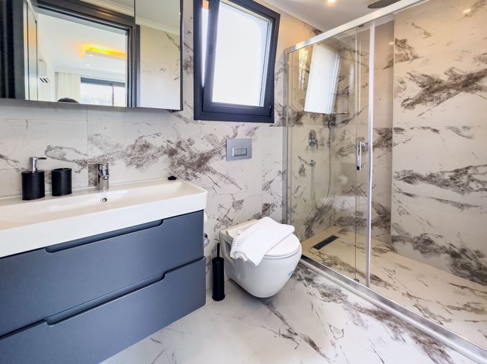 Image No.16-4 Bed Villa for sale