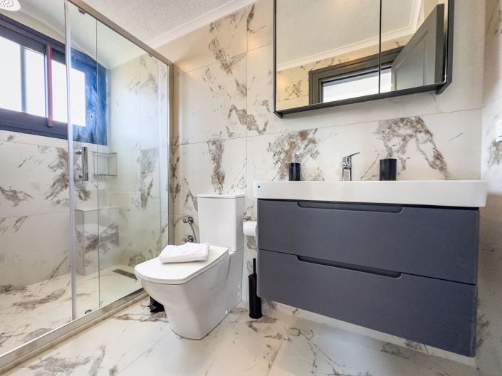 Image No.21-4 Bed Villa for sale