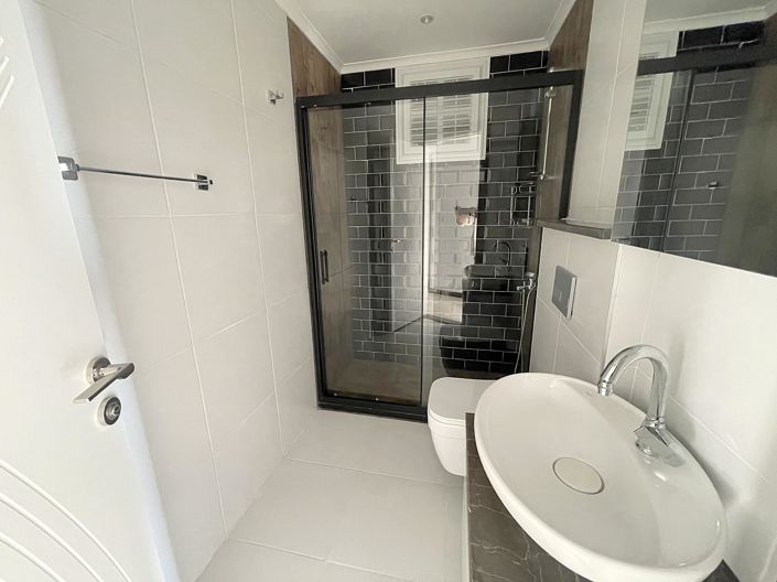 Image No.12-2 Bed Apartment for sale