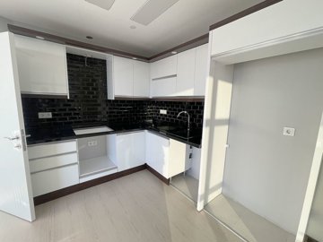 Two-Bedroom Apartment For Sale In Mahmutlar, Alanya – Chic kitchen