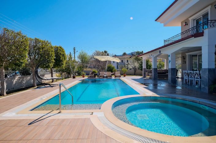 Image No.4-5 Bed Villa for sale