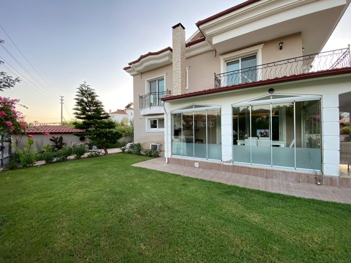 Image No.6-5 Bed Villa for sale