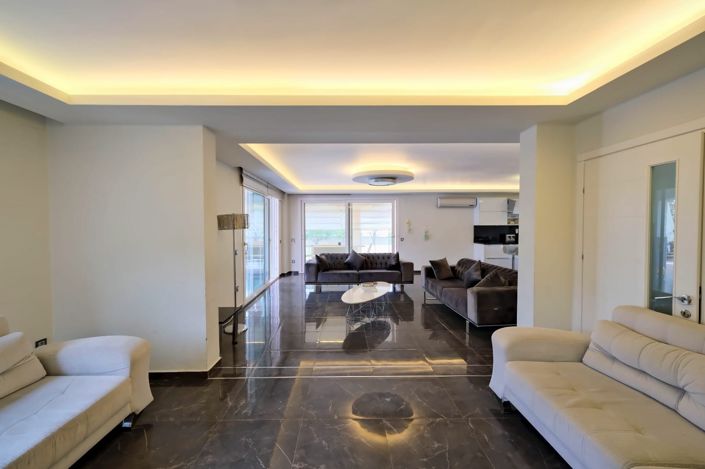 Image No.9-5 Bed Villa for sale