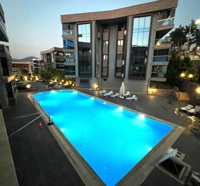 Immaculate Apartment In Kusadasi For Sale With A Shared Pool - Communal pool