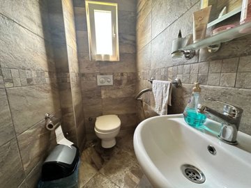 A Pretty Dormer Bungalow For Sale In Dalyan - Guest WC