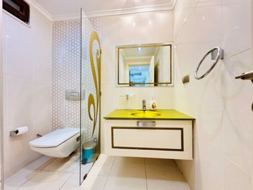 Sensational Investment Property For Sale In Alanya - Guest toilet