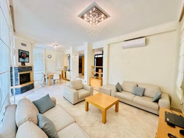 Sensational Investment Property For Sale In Alanya - Beautifully furnished lounge