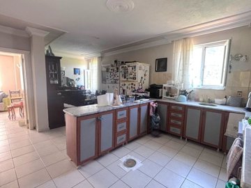 Three-Storey Dalyan Villa For Sale In Ortaca - Great size kitchen