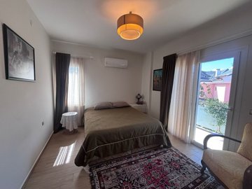 Refreshing Villa For Sale In Picturesque Dalyan - Double bedroom with balcony access