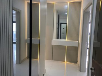 Versatile Apartments In Kusadasi For Sale With A Shared Pool - Master bedrooms feature an ensuite bathroom